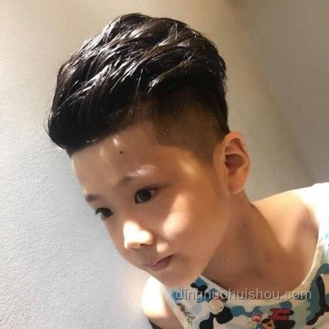 发量管理新趋势：从极端剃发到个性化养护
